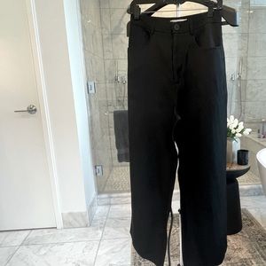 Zara black wide leg black zip up pants, Size Small